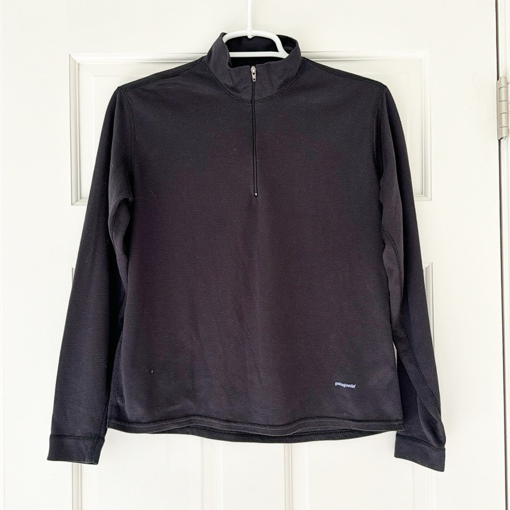 PATAGONIA Capilene pullover size M black 1/4 zip polyester